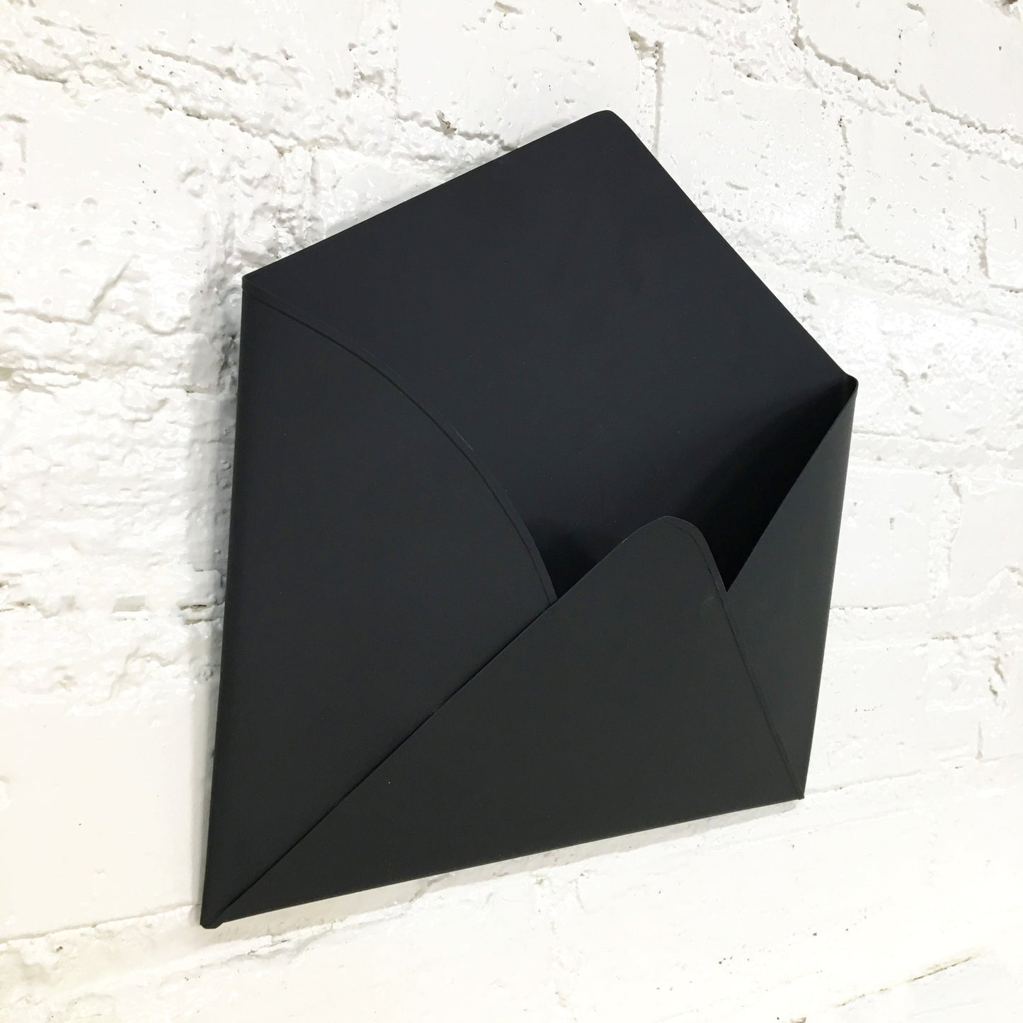 Magnetic decorative envelope, black