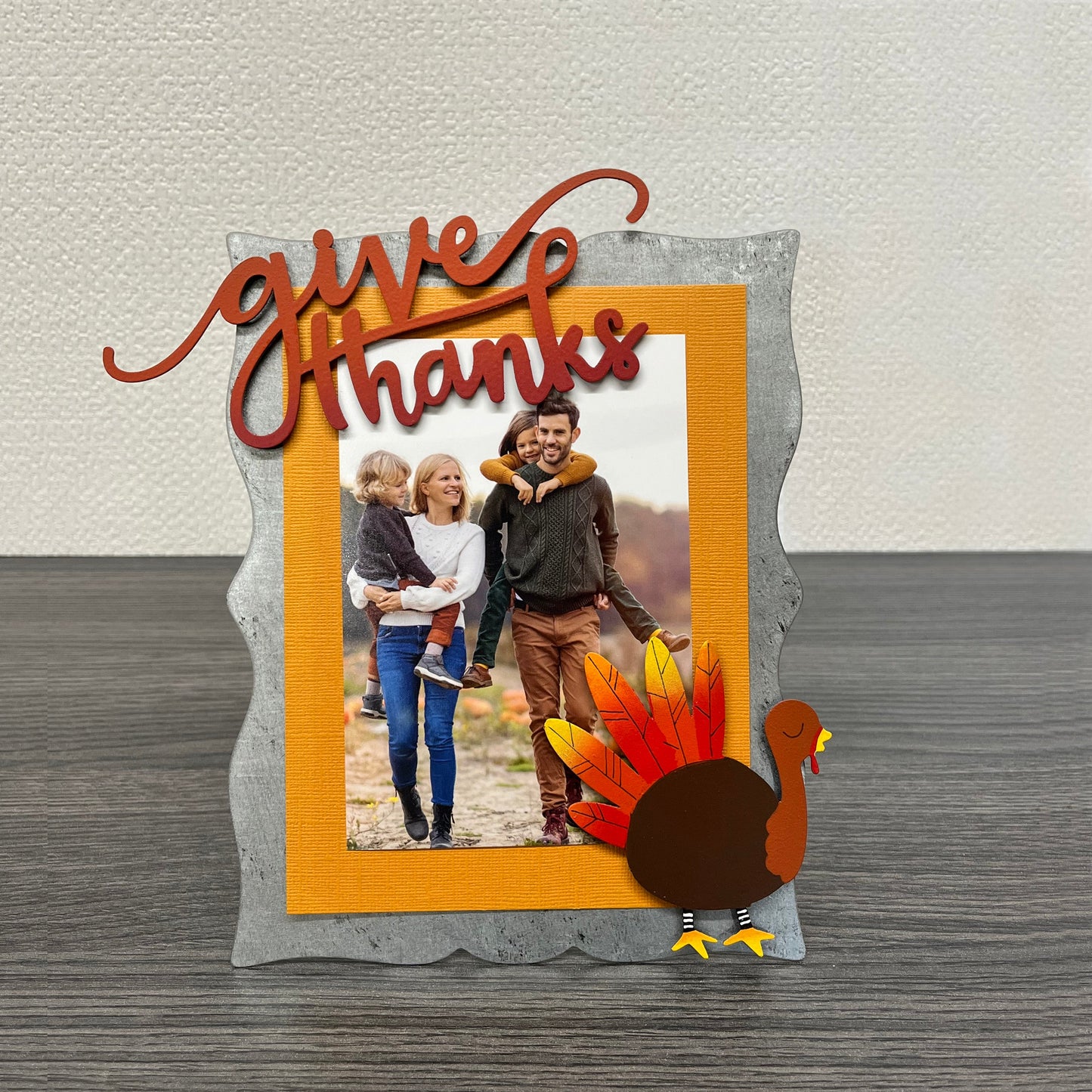 "Give Thanks" Schriftzug Magnet