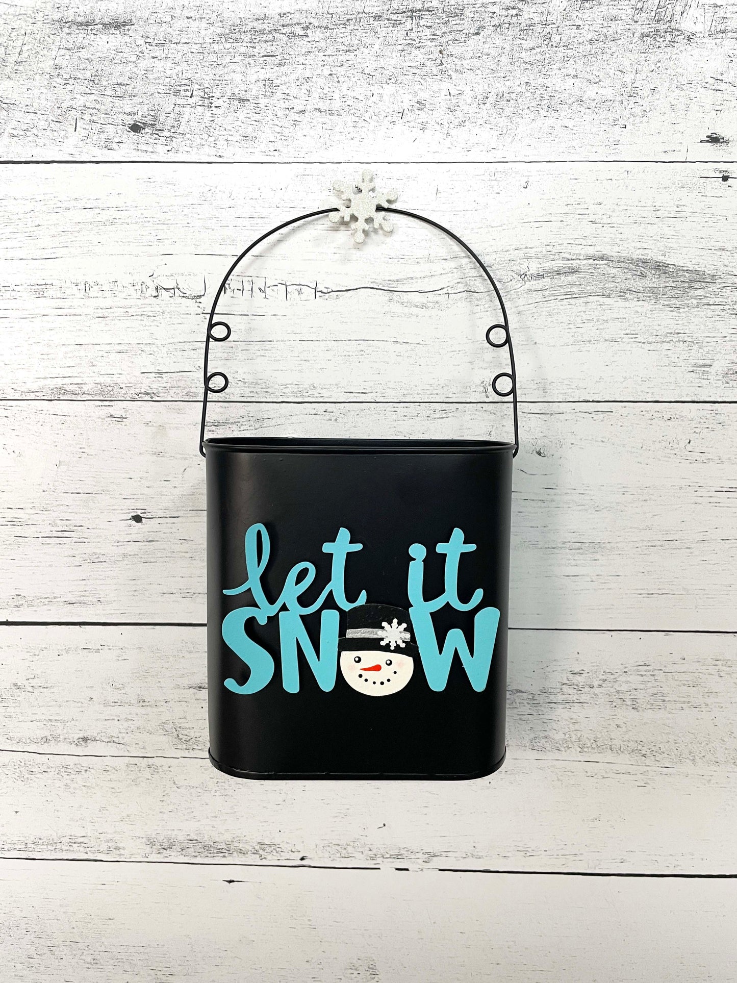 "Let it Snow" lettering with snowman magnet