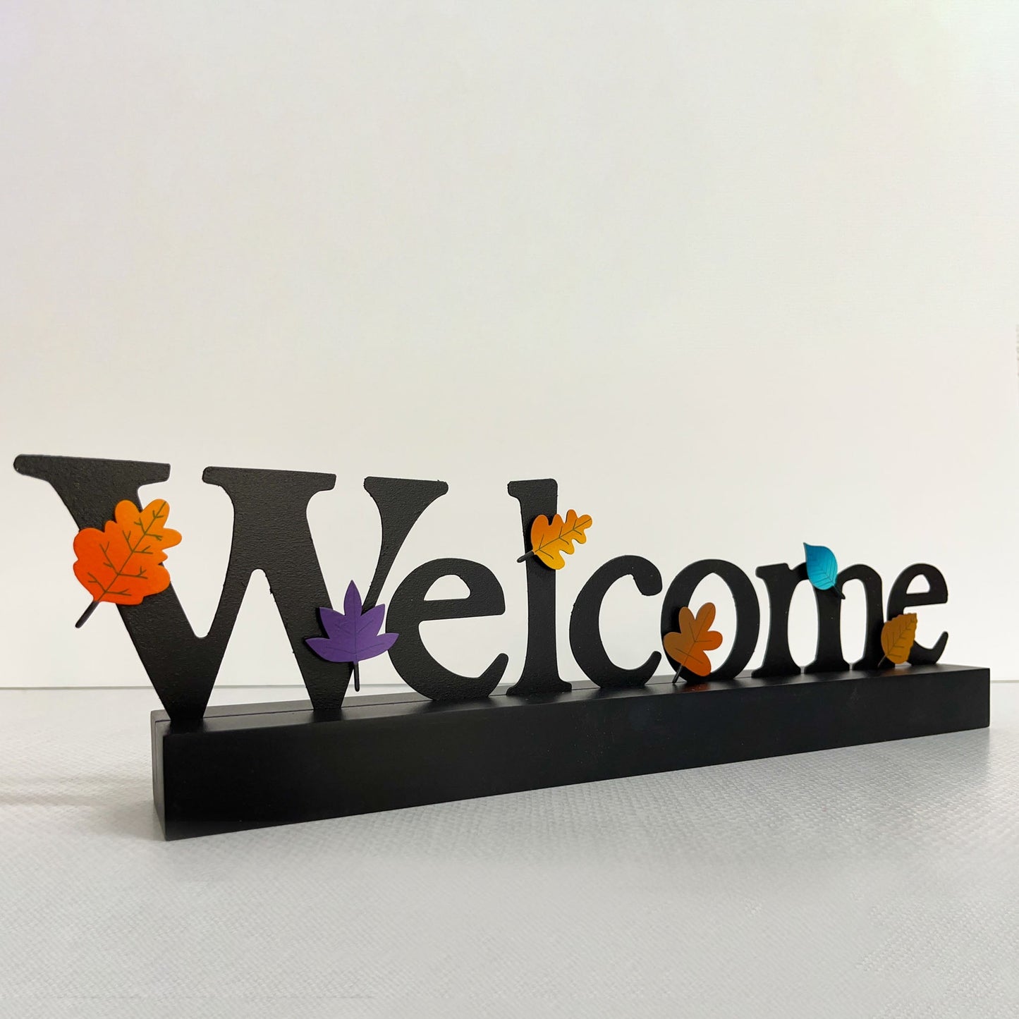 Magnetic lettering "Welcome" to decorate, with wooden base